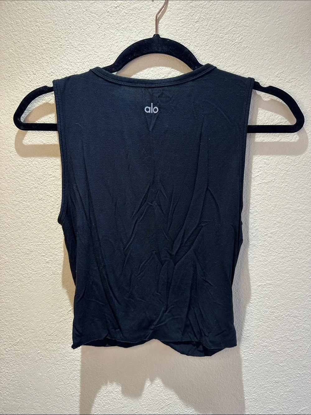 Alo Yoga Black Twist Front Cropped Tank Top